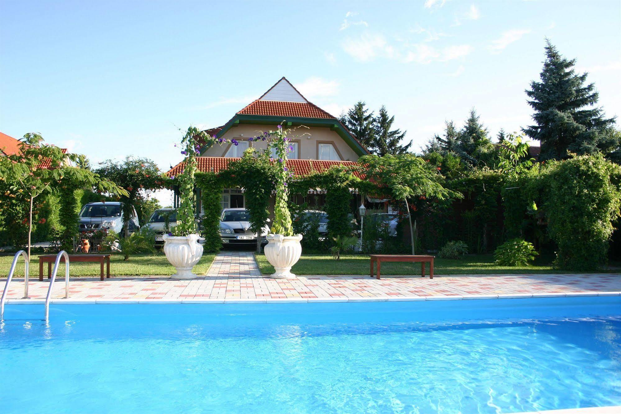 Bed and Breakfast Lorelei Pension Adults Only Gyenesdiás Exterior foto